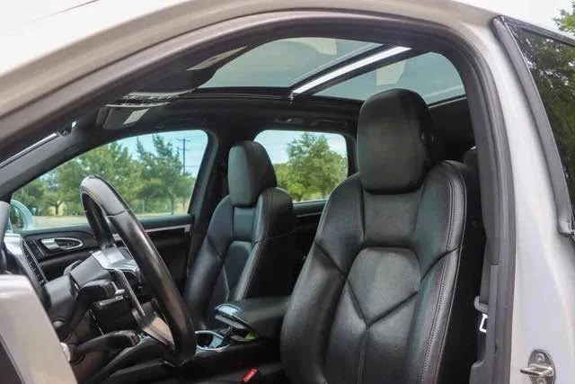 2016 Porsche 958 Cayenne S - Image 5 of 8