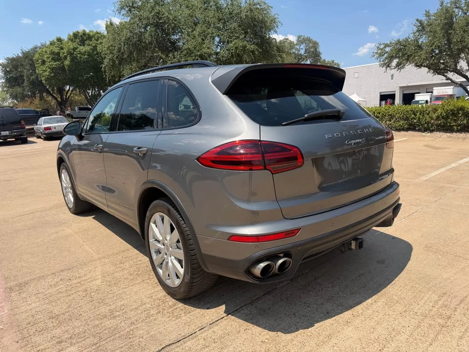 2016 Porsche 958 Cayenne S - Image 4 of 13