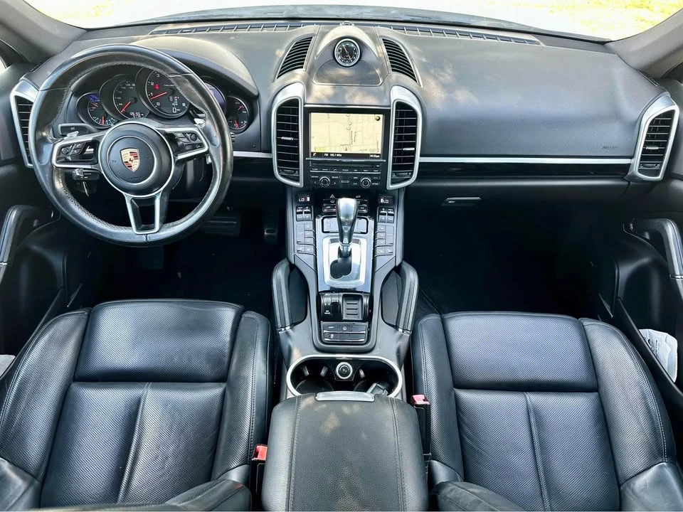 2016 Porsche 958 Cayenne S - Image 12 of 20