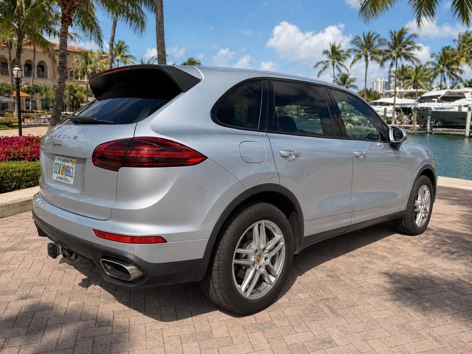 2016 Porsche 958 Cayenne S - Image 8 of 19