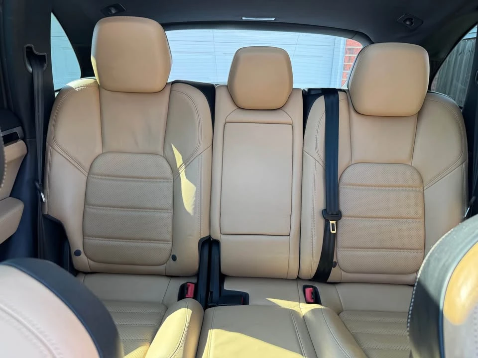 2016 Porsche 958 Cayenne S - Image 8 of 11