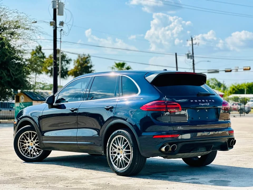 2016 Porsche 958 Cayenne S - Image 4 of 20