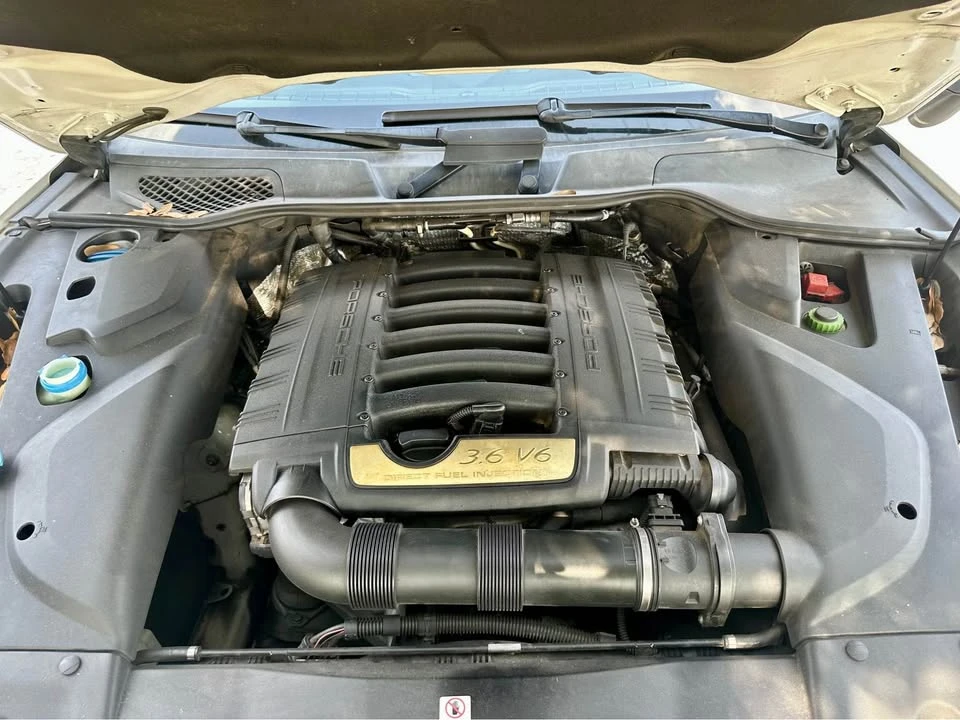2016 Porsche 958 Cayenne S - Image 18 of 20