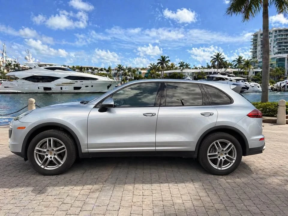 2016 Porsche 958 Cayenne S - Image 5 of 19