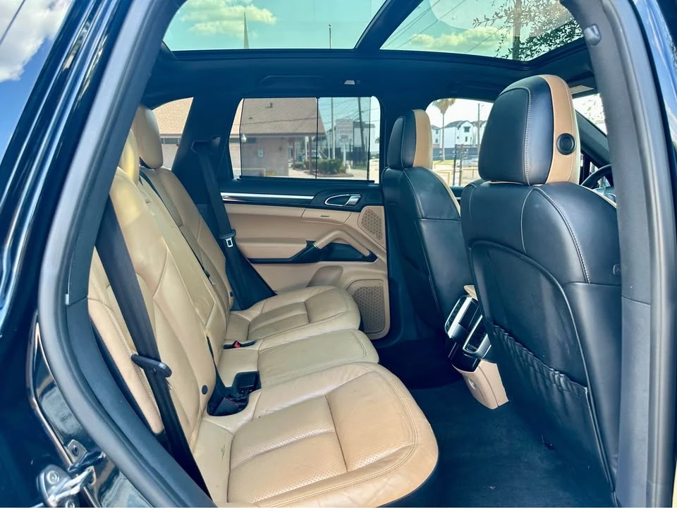 2016 Porsche 958 Cayenne S - Image 14 of 20