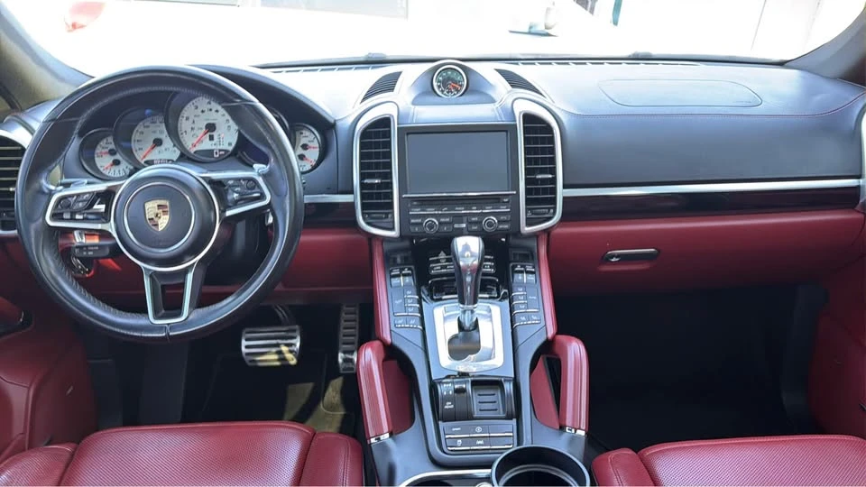 2016 Porsche 958 Cayenne S - Image 15 of 20