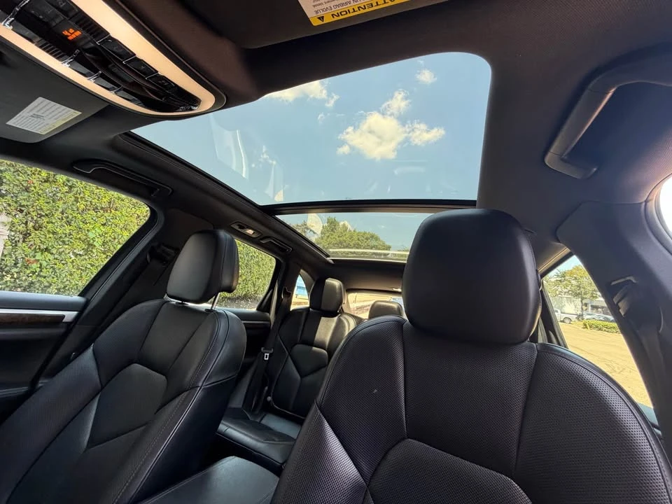 2016 Porsche 958 Cayenne S - Image 9 of 13