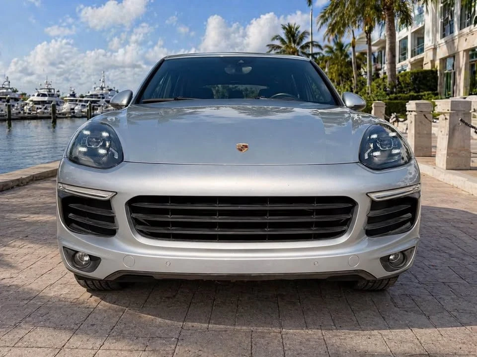 2016 Porsche 958 Cayenne S - Image 2 of 19