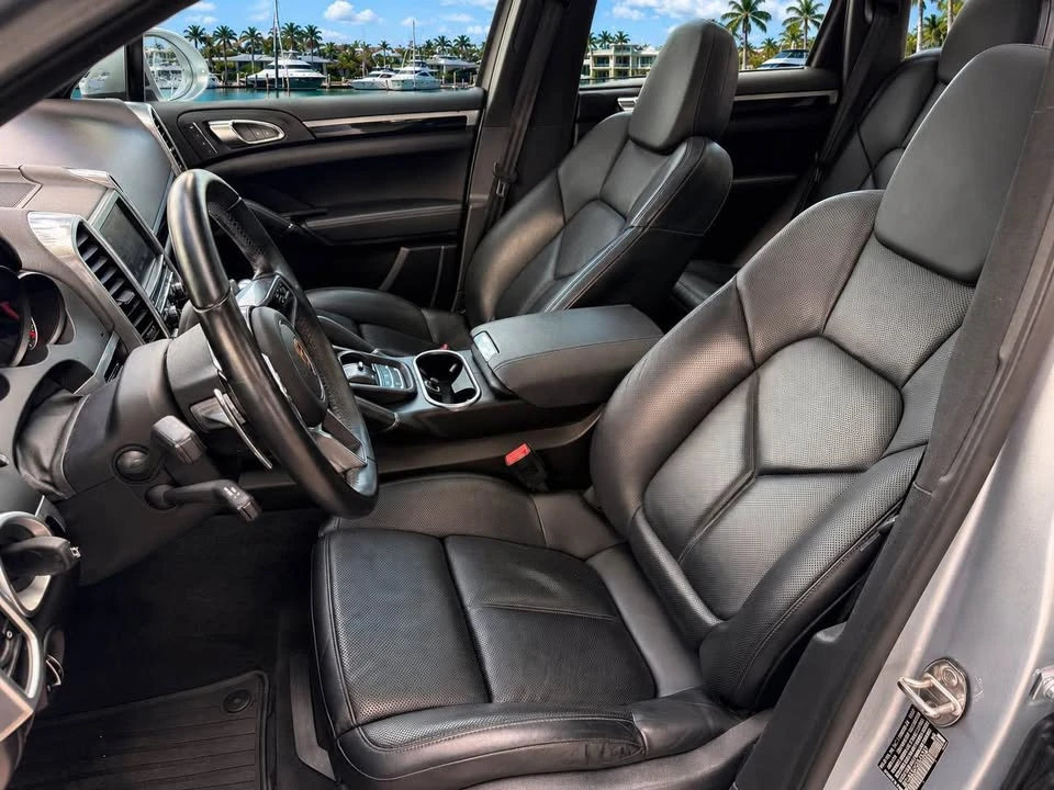 2016 Porsche 958 Cayenne S - Image 15 of 19