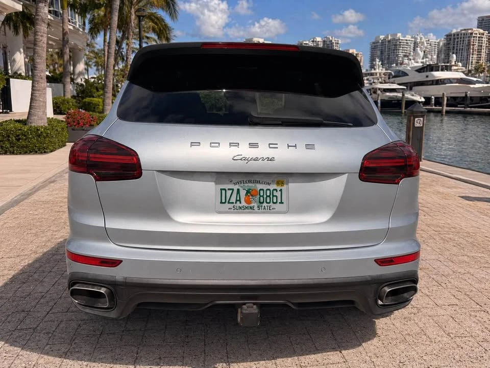 2016 Porsche 958 Cayenne S - Image 7 of 19