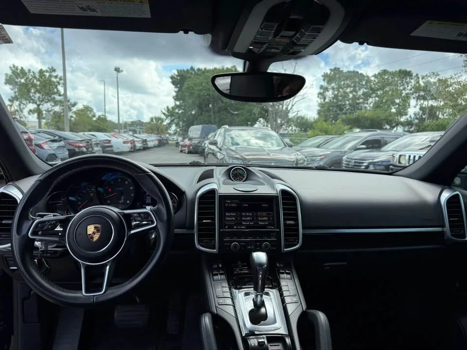 2016 Porsche 958 Cayenne S - Image 6 of 8