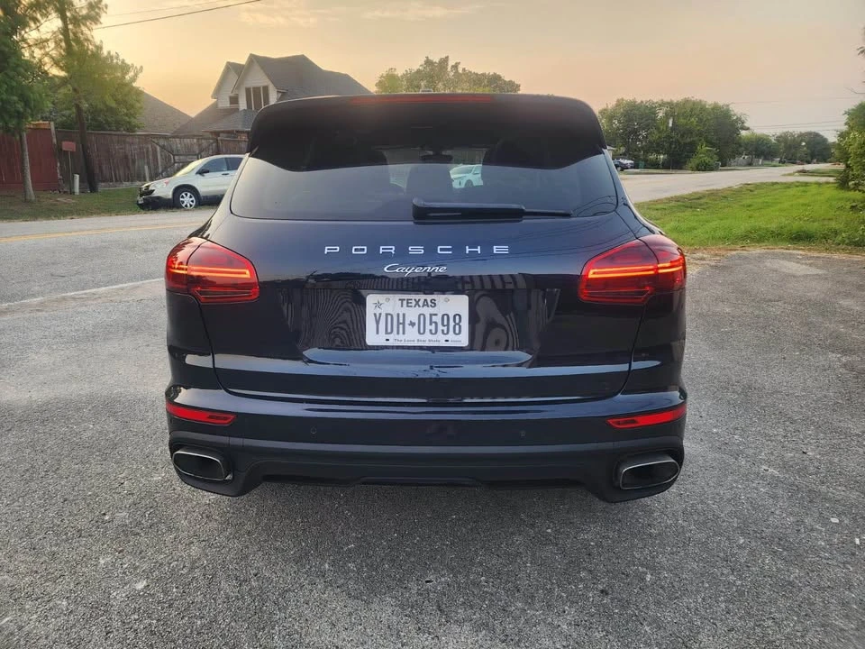 2016 Porsche 958 Cayenne S - Image 6 of 12