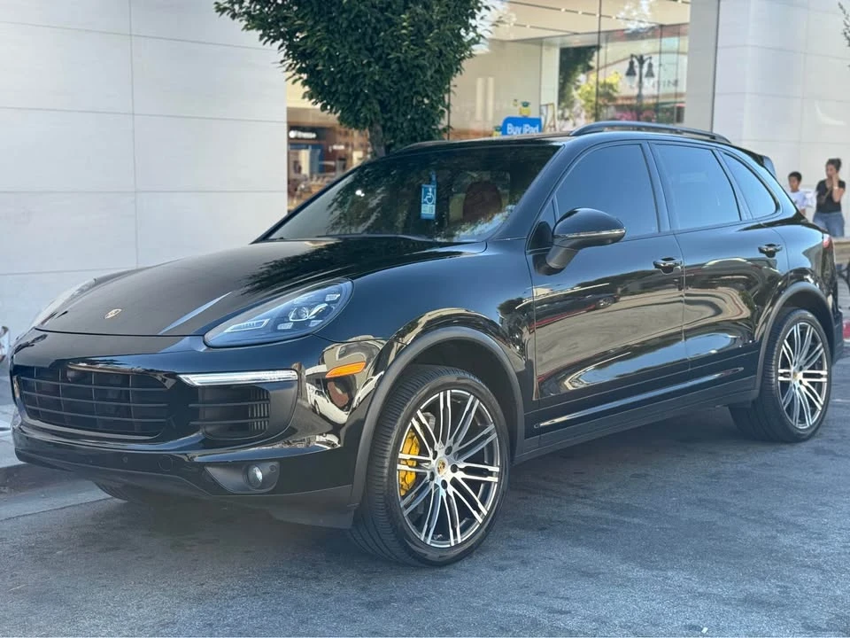 2016 Porsche 958 Cayenne S - Image 10 of 20