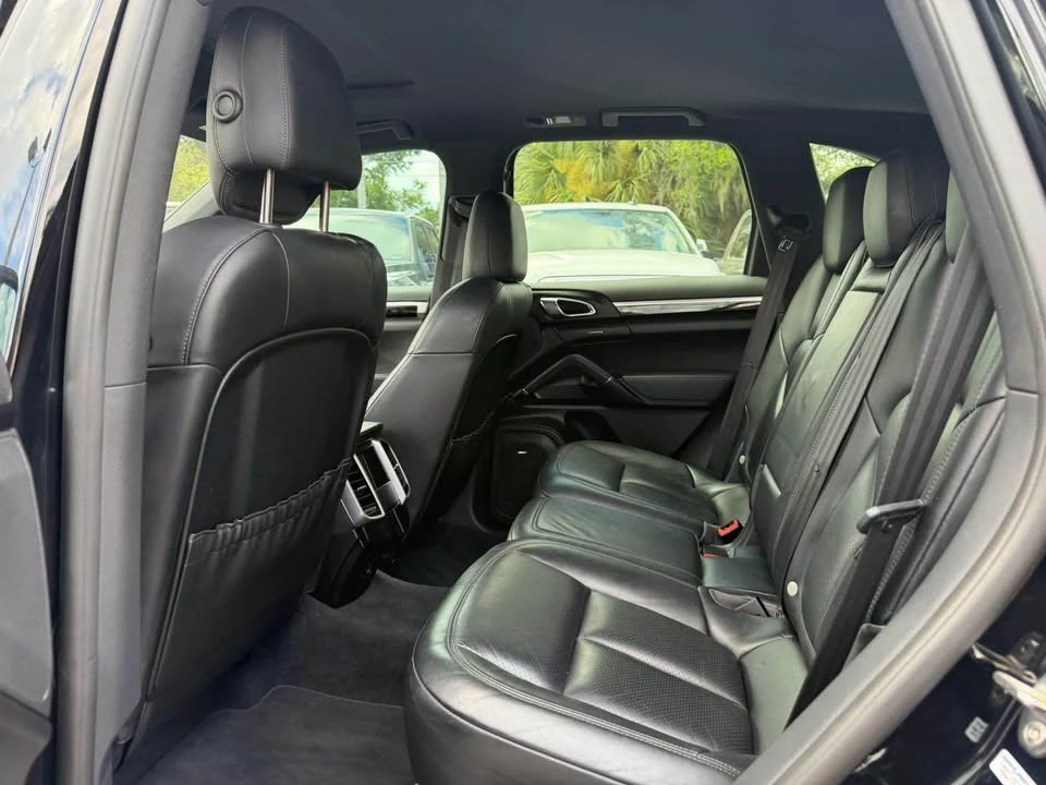 2016 Porsche 958 Cayenne S - Image 5 of 8