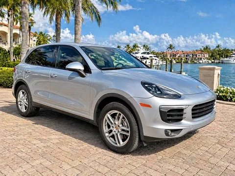2016 Porsche Cayenne S Sport Utility 4D