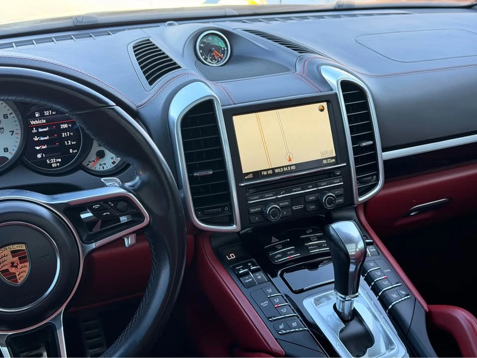 2016 Porsche 958 Cayenne S - Image 11 of 20