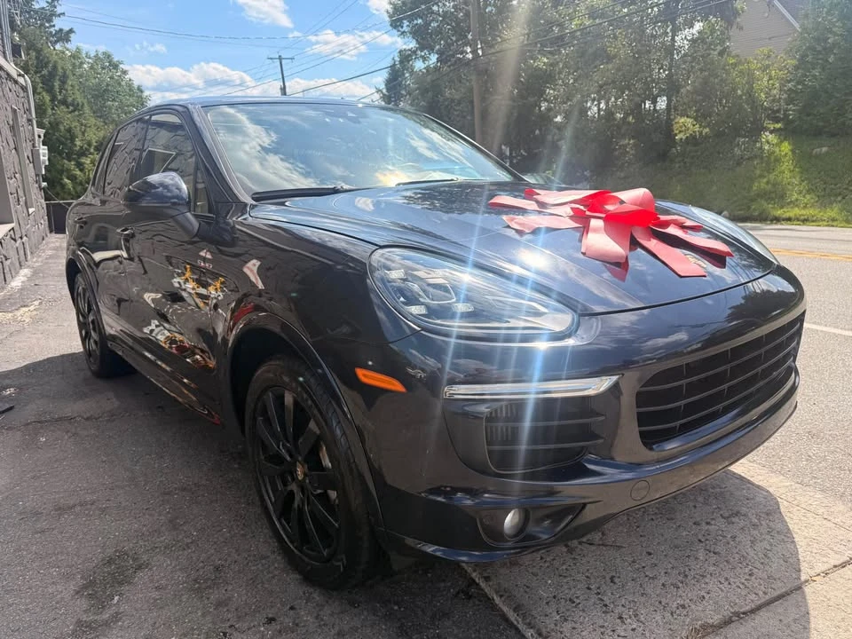 2016 Porsche 958 Cayenne S - Image 3 of 20