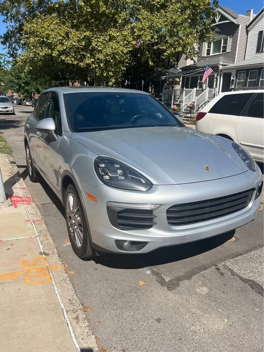 2016 Porsche 958 Cayenne S - Image 4 of 11