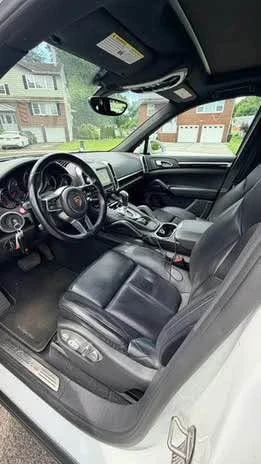2016 Porsche 958 Cayenne S - Image 5 of 8