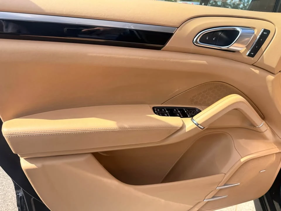 2016 Porsche 958 Cayenne S - Image 10 of 19