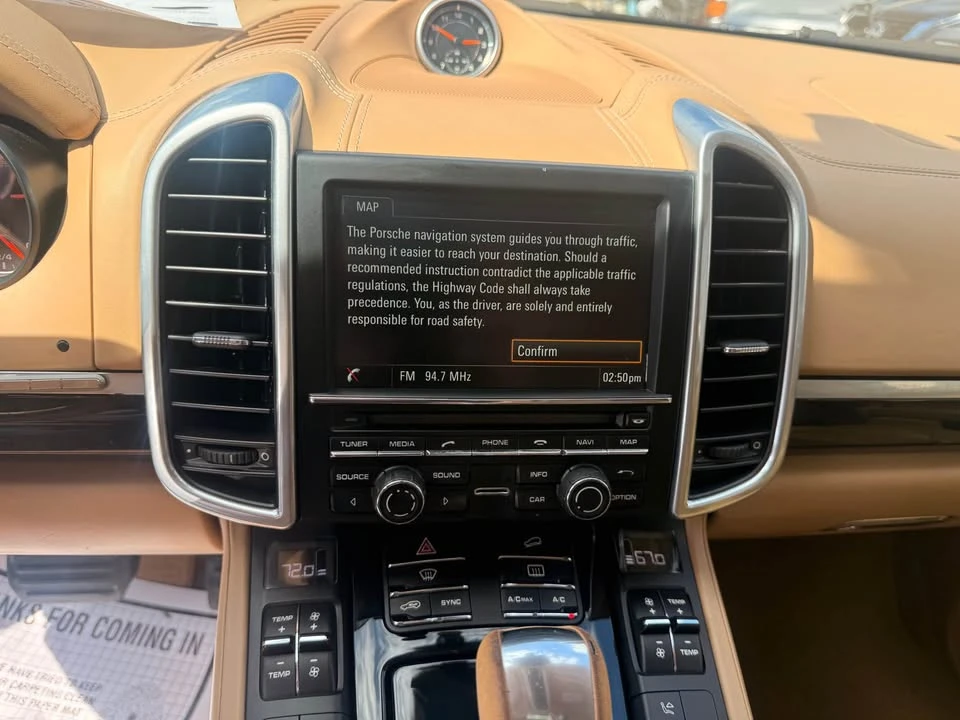 2016 Porsche 958 Cayenne S - Image 15 of 19