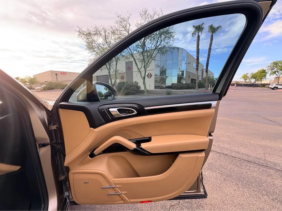 2016 Porsche 958 Cayenne S - Image 18 of 20