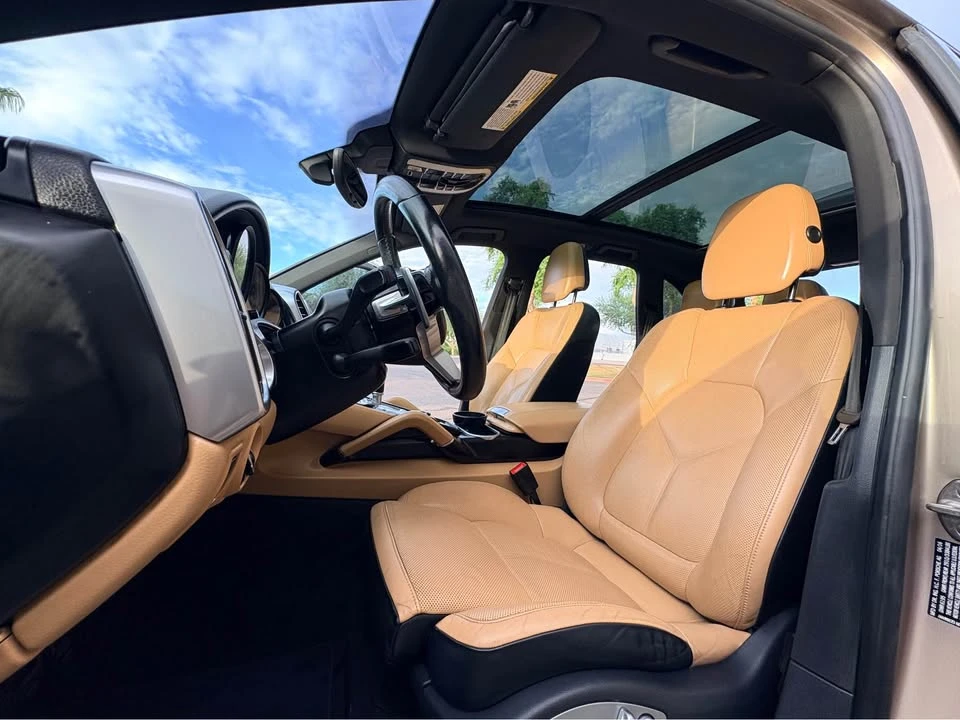2016 Porsche 958 Cayenne S - Image 10 of 20