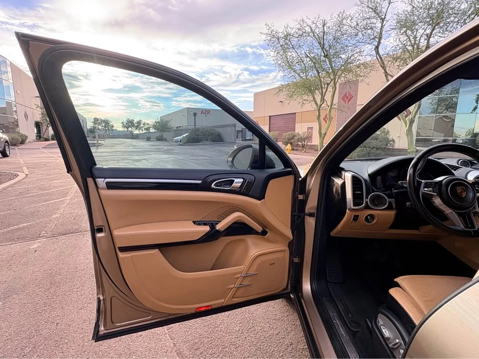 2016 Porsche 958 Cayenne S - Image 7 of 20