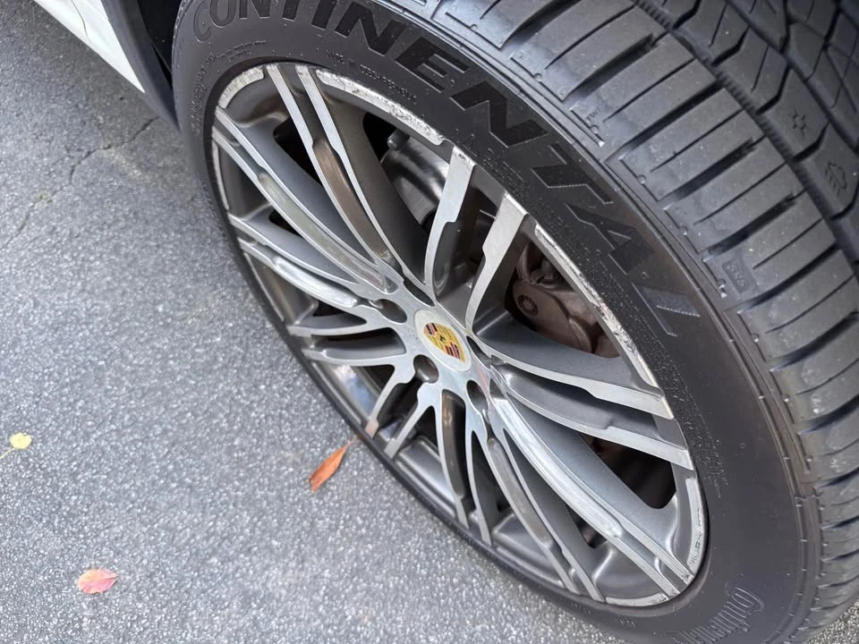 2016 Porsche 958 Cayenne S - Image 4 of 20