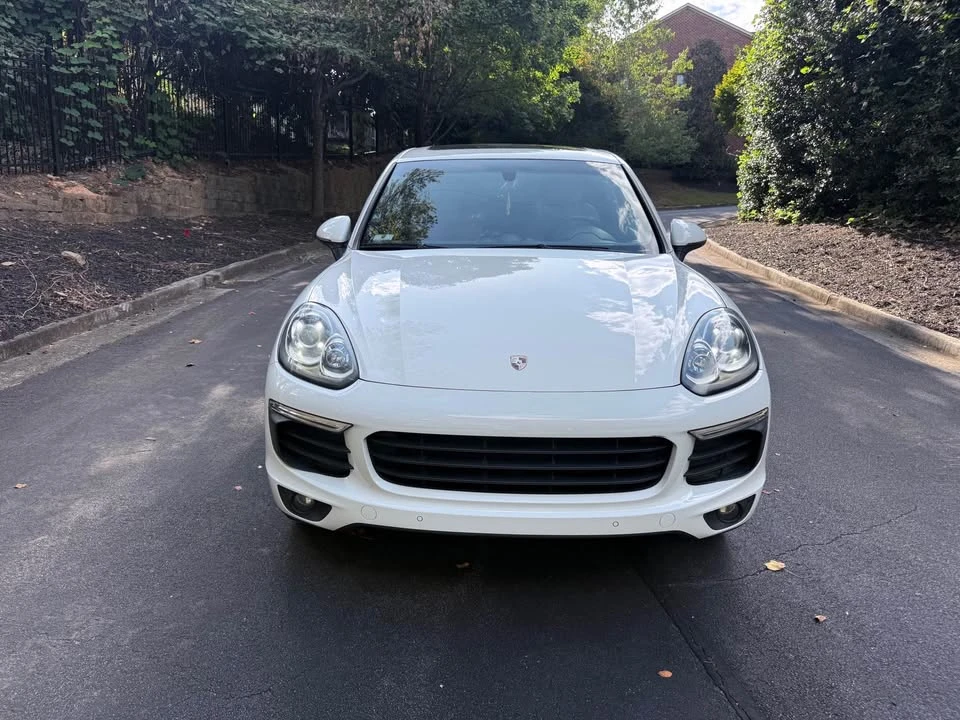 2016 Porsche 958 Cayenne S - Image 3 of 20
