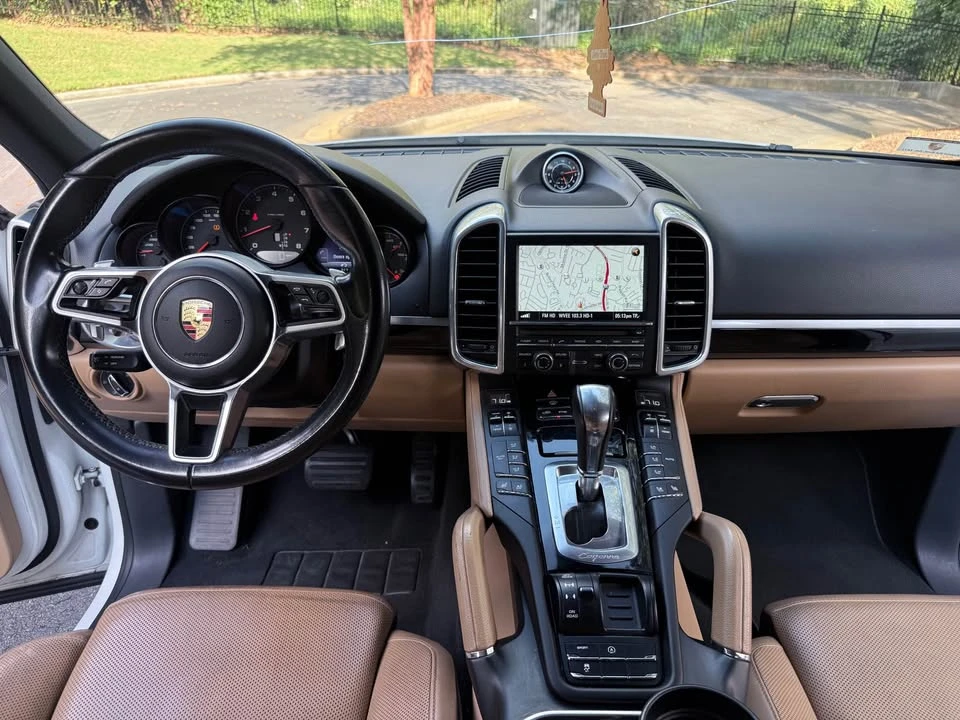 2016 Porsche 958 Cayenne S - Image 12 of 20