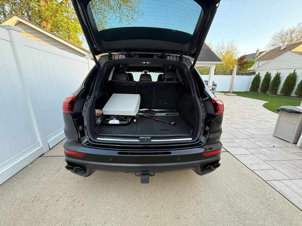 2016 Porsche 958 Cayenne S - Image 16 of 17