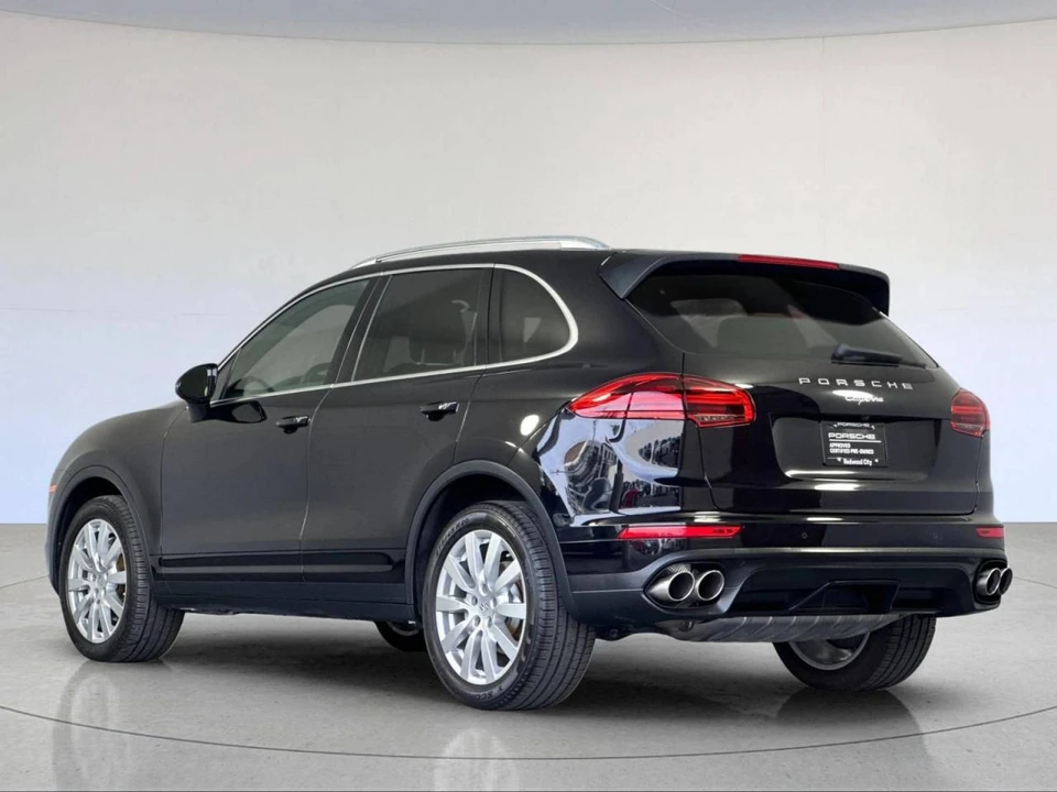 2016 Porsche 958 Cayenne S - Image 3 of 5