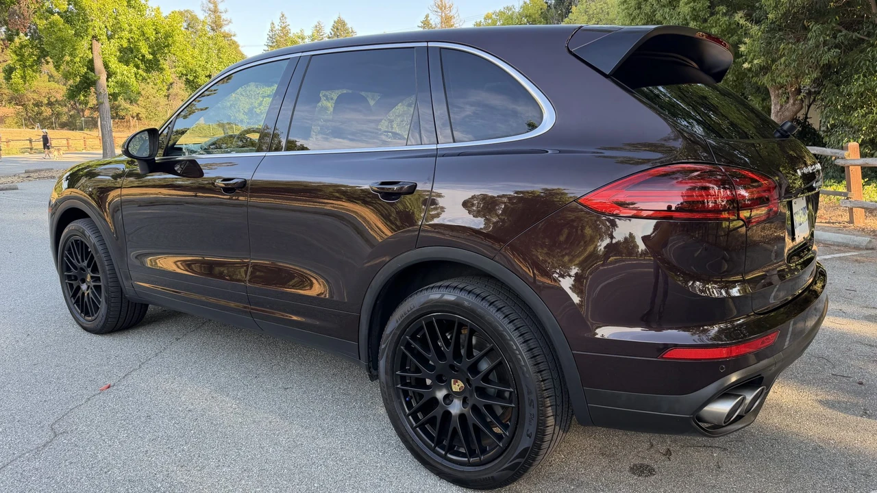 2016 Porsche 958 Cayenne S - Image 17 of 31