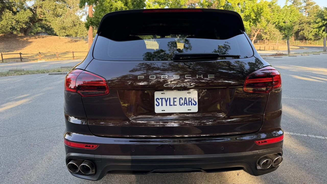 2016 Porsche 958 Cayenne S - Image 19 of 31