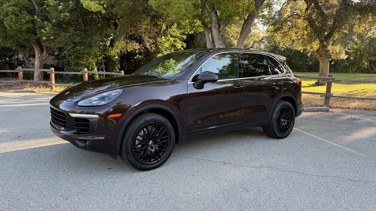 2016 Porsche 958 Cayenne S - Image 3 of 31