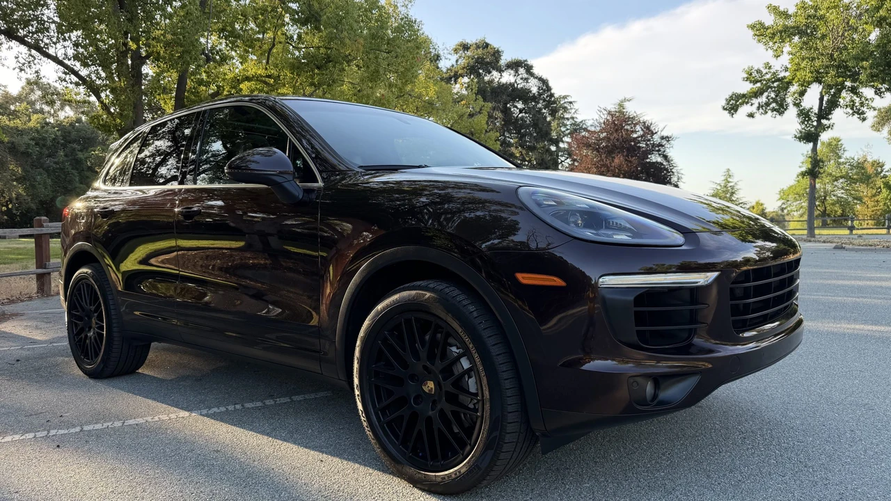 2016 Porsche 958 Cayenne S - Image 23 of 31