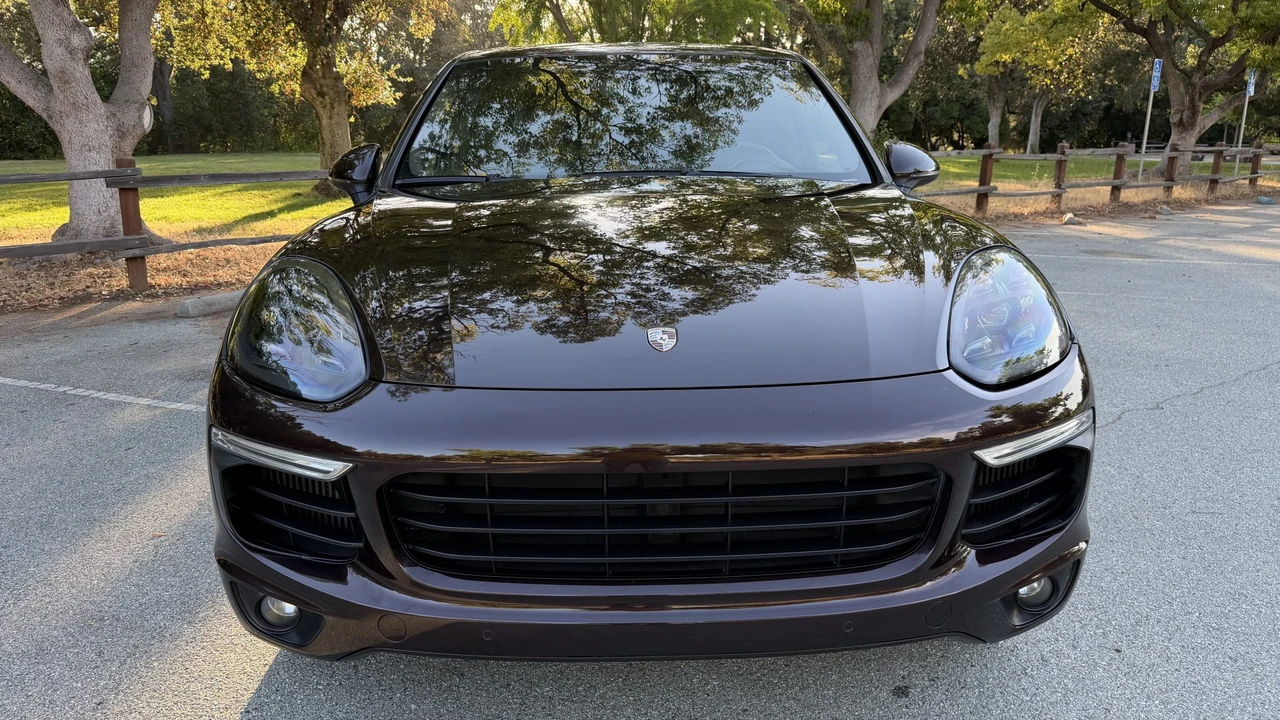2016 Porsche 958 Cayenne S - Image 25 of 31