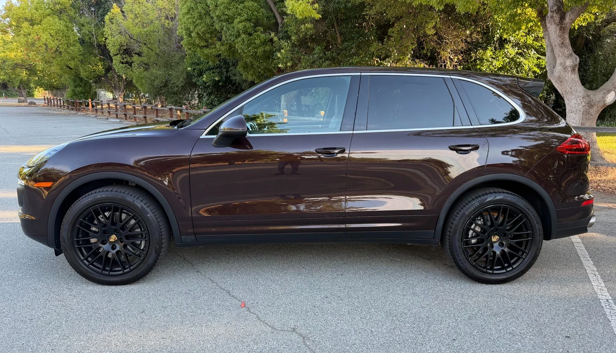 2016 Porsche 958 Cayenne S - Image 4 of 31