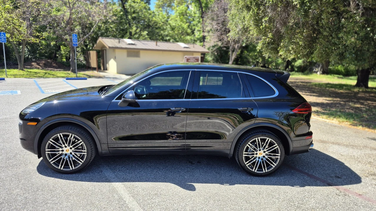 2016 Porsche 958 Cayenne S - Image 15 of 31