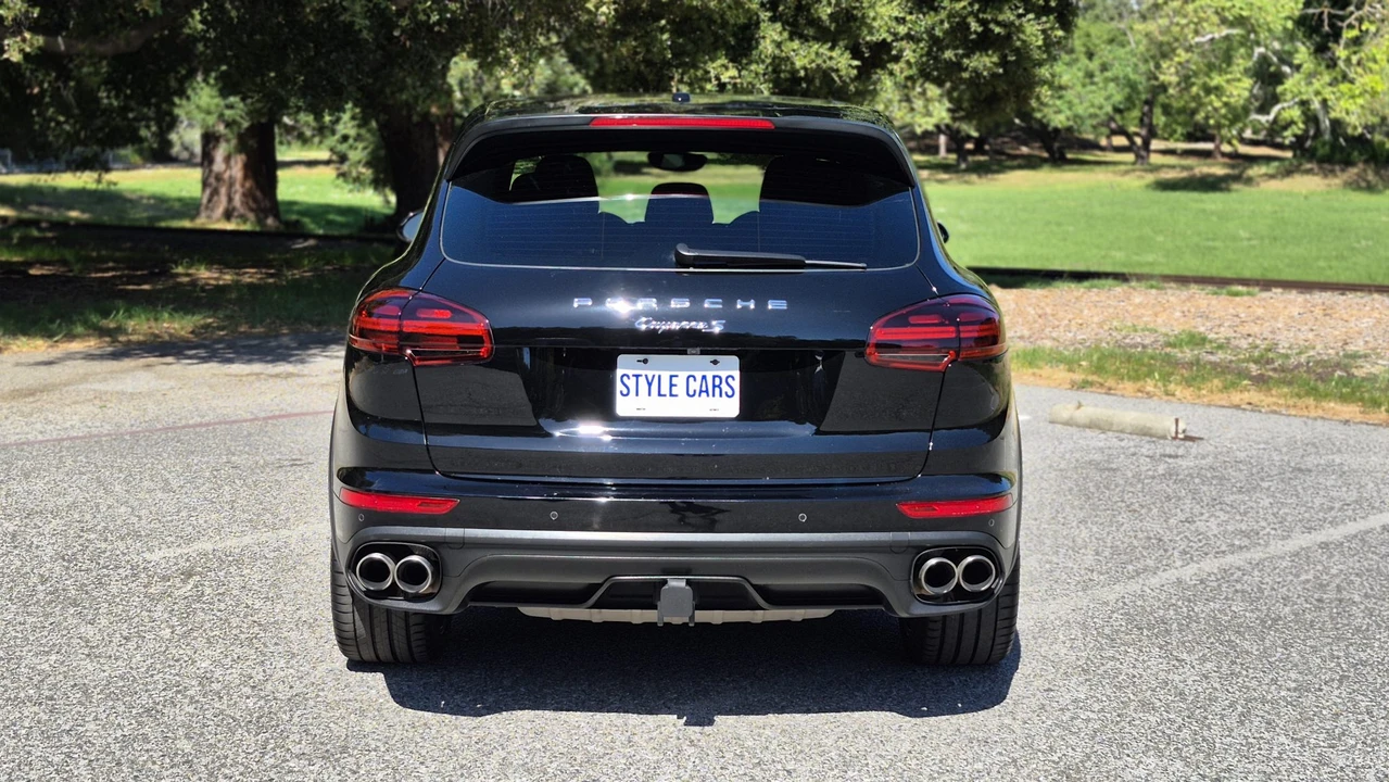 2016 Porsche 958 Cayenne S - Image 20 of 31