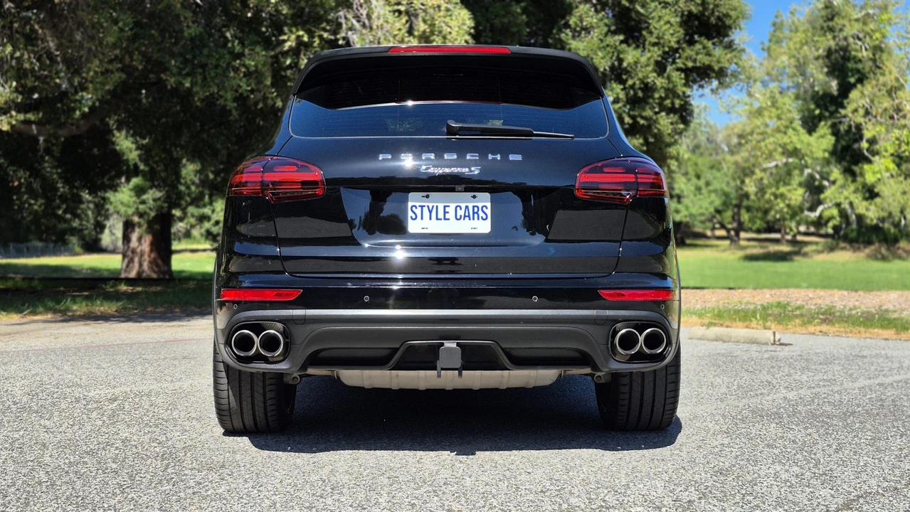 2016 Porsche 958 Cayenne S - Image 23 of 31