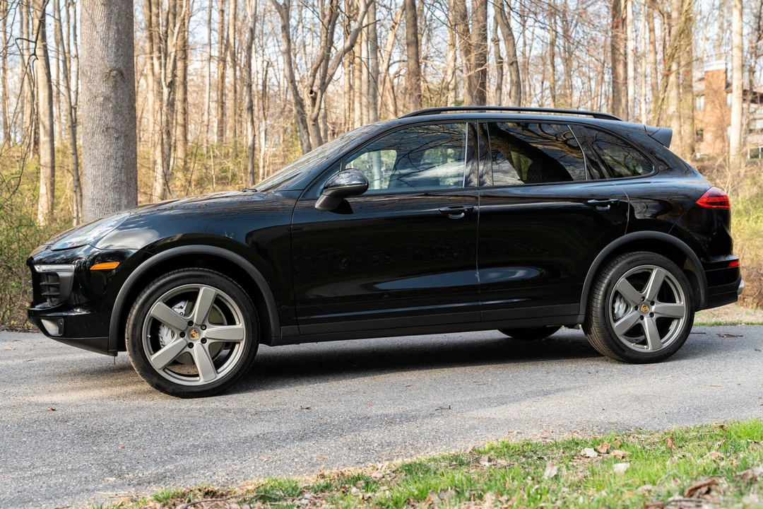 2016 Porsche 958 Cayenne S - Image 9 of 31