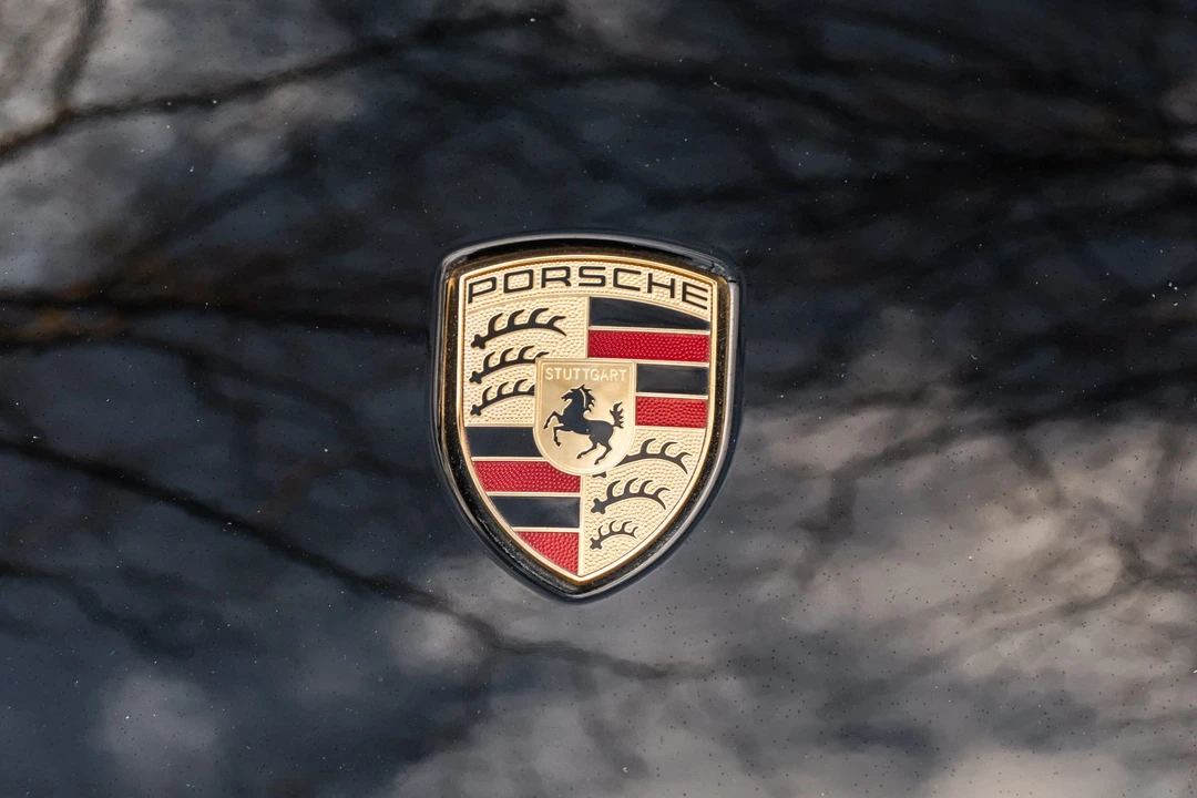 2016 Porsche 958 Cayenne S - Image 11 of 31