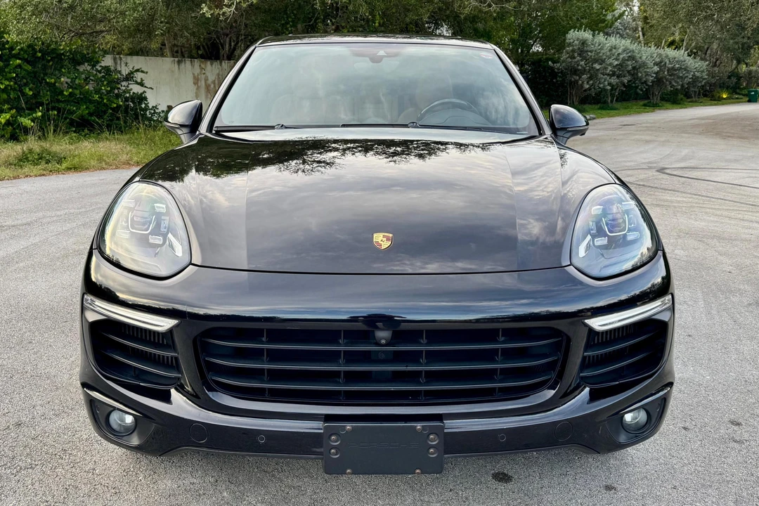 2016 Porsche 958 Cayenne S - Image 2 of 31