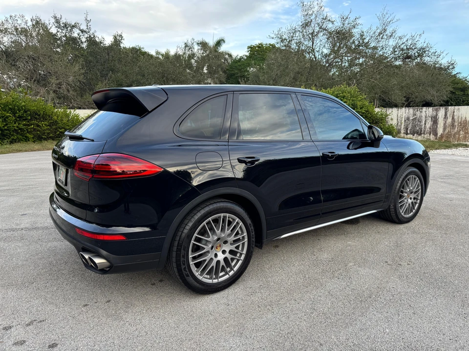 2016 Porsche 958 Cayenne S - Image 17 of 31