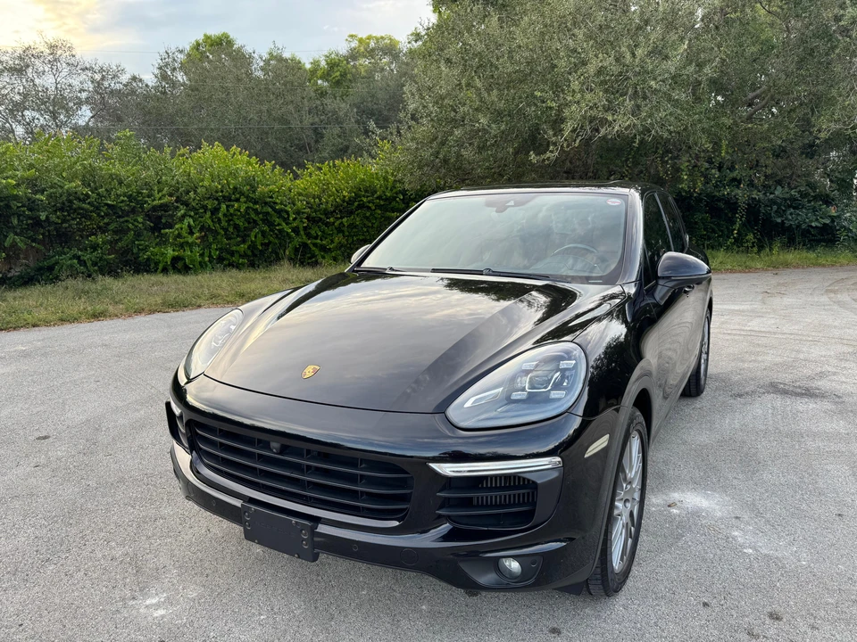 2016 Porsche 958 Cayenne S - Image 8 of 31
