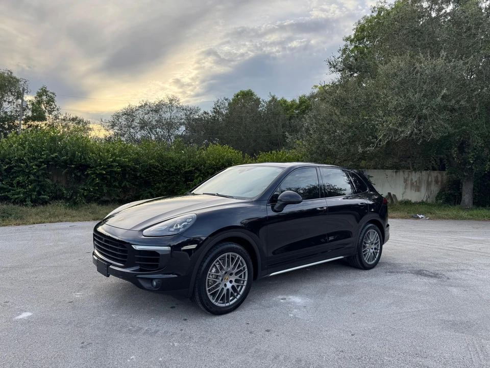 2016 Porsche 958 Cayenne S - Image 11 of 31
