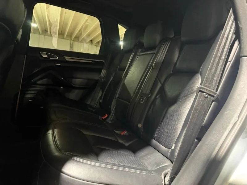 2016 Porsche 958 Cayenne S - Image 12 of 12