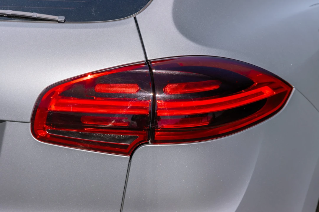 2016 Porsche 958 Cayenne S - Image 29 of 31
